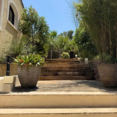 Bed & Breakfast Le Reve Ocre Toulon